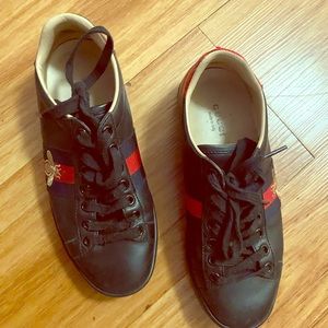 Gucci sneakers size 5